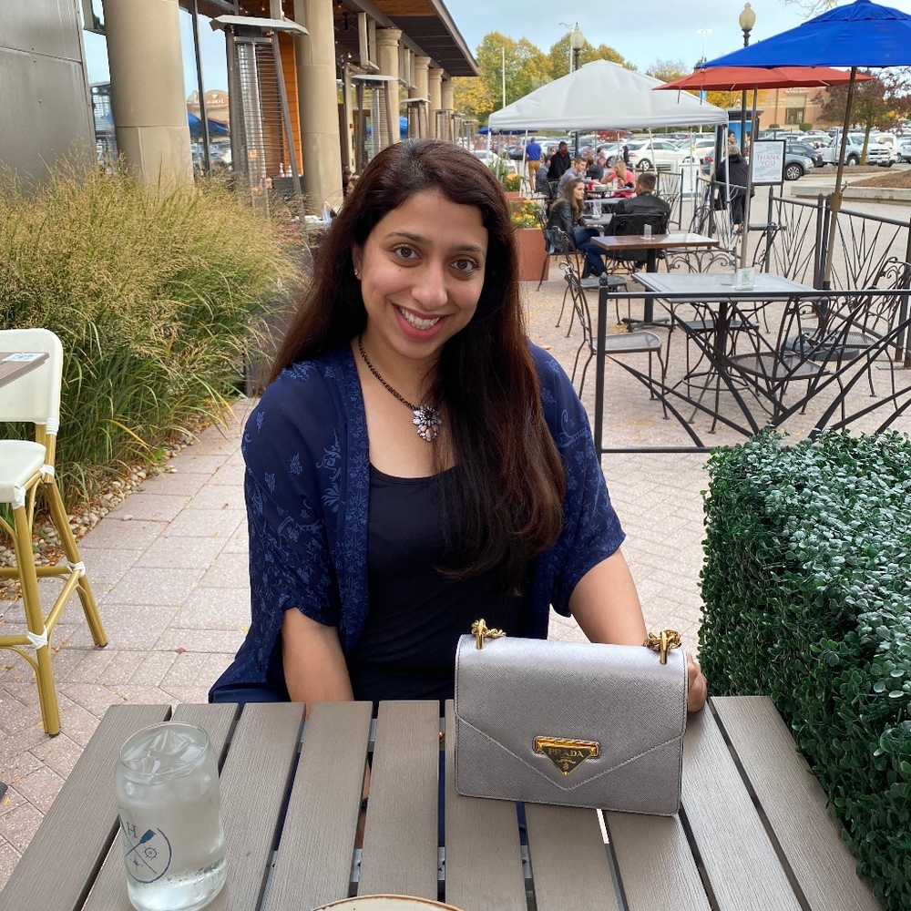 Meet your Posher, Atena